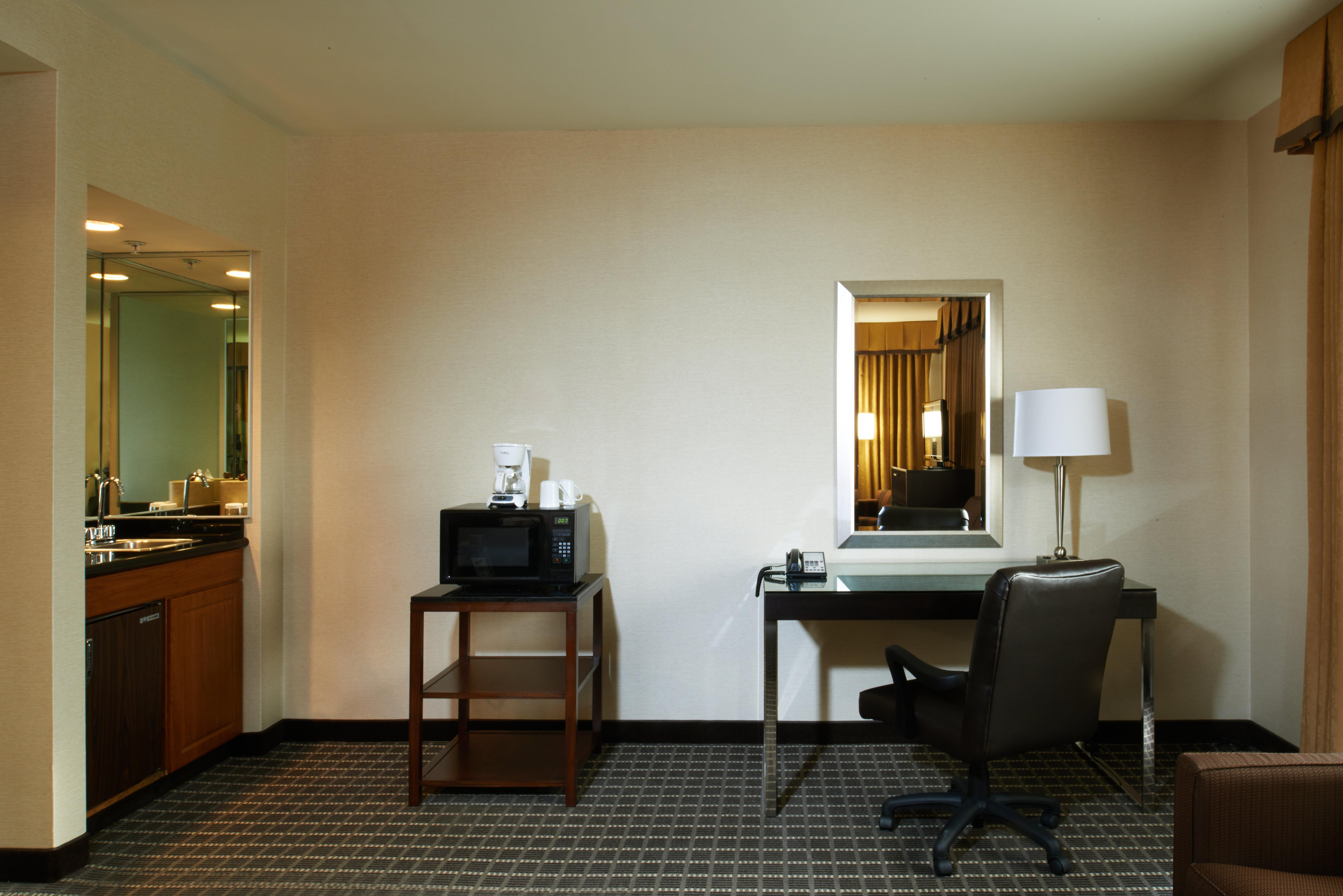 Отель Doubletree By Hilton Буэна Парк Экстерьер фото